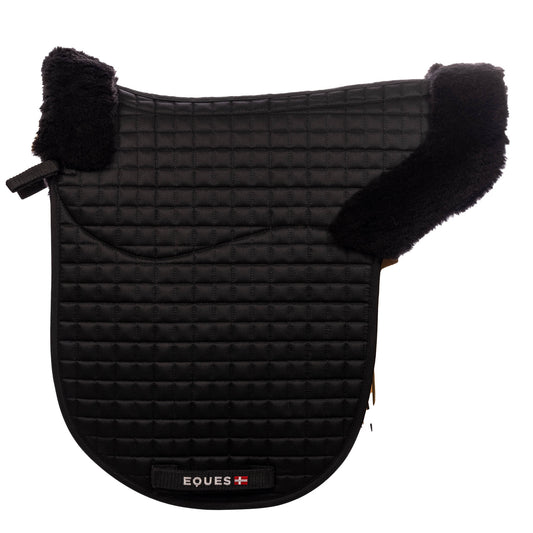 Klassische Lammfell Pad Satteldecke von EQUES