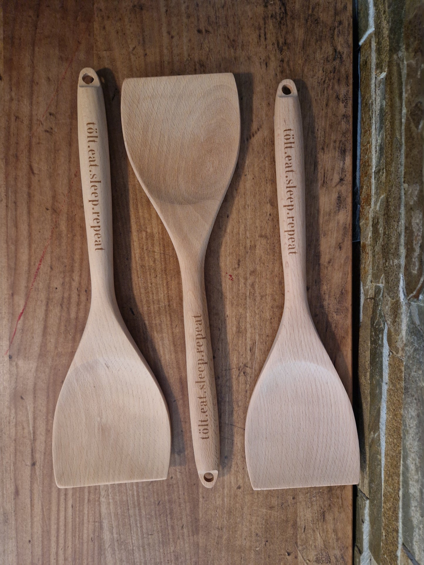 Pfannenwender gewölbt aus Holz tölt.eat.sleep.repeat