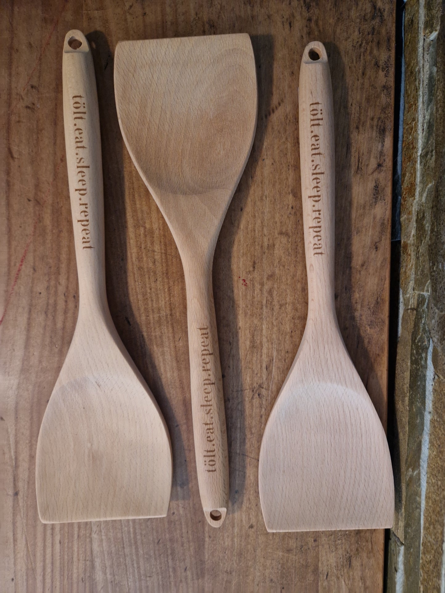 Pfannenwender gewölbt aus Holz tölt.eat.sleep.repeat
