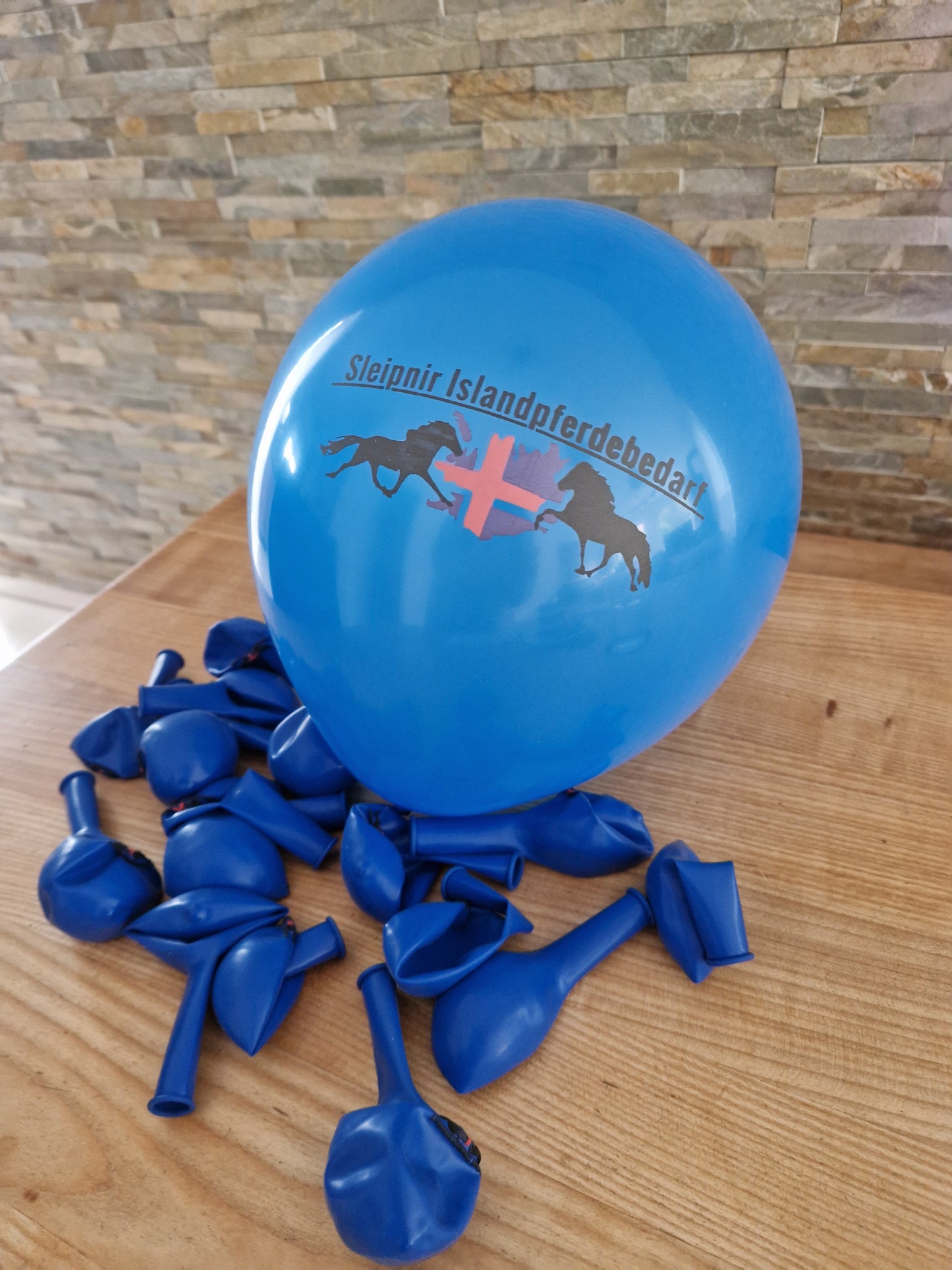 Sleipnir Islandpferdebedarf Luftballons