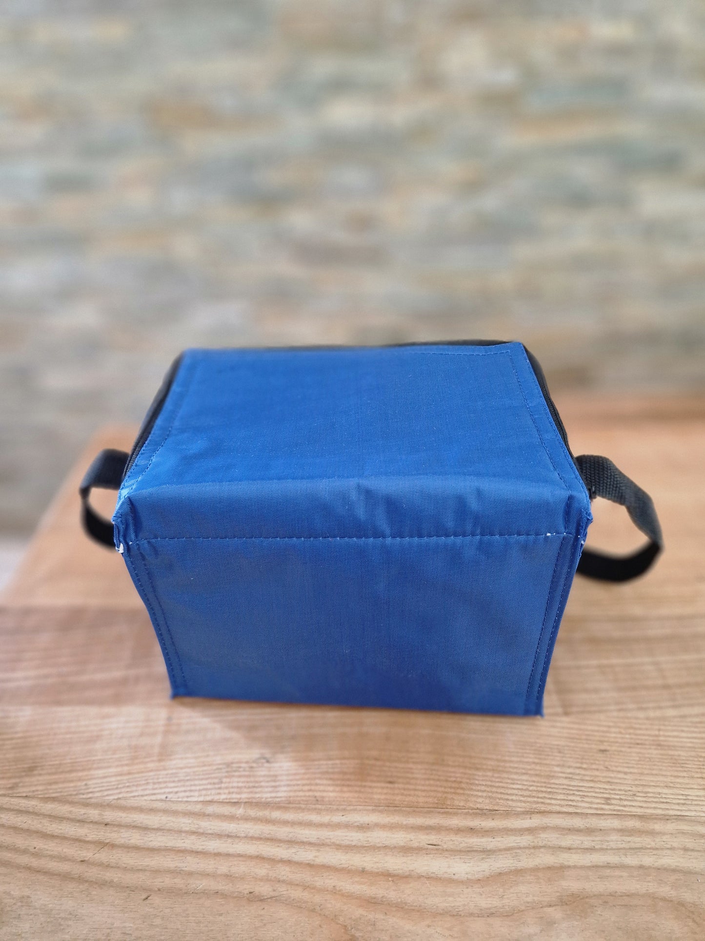 Wasserfeste kleine Kühltasche mit Sleipnir Islandpferdebedarflogo