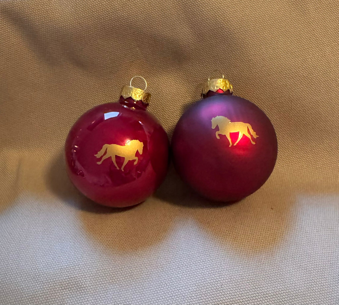 Weihnachtsbaumkugeln mit Tölter