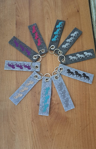 Keyring with tölting Icelandic horses
