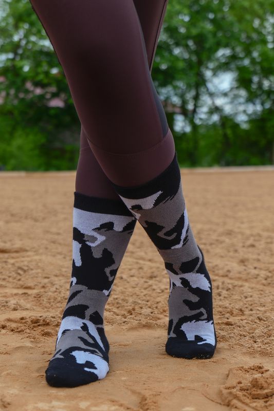 COOÍ - kuschelig warme Socken mit Töltern von IsKnapar