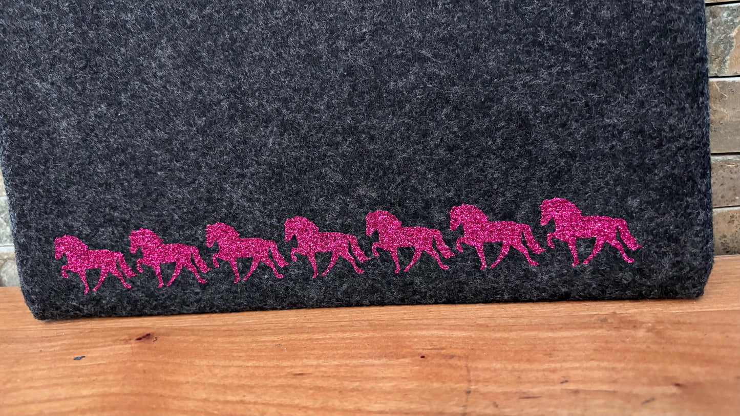 Equidenpasshülle mit Töltern