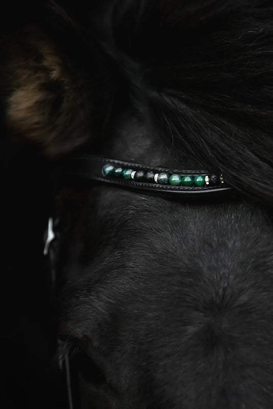Anatomisches Kopfstück Orka mit Green Moss Agate und  Lavaperlen von TOPREITER